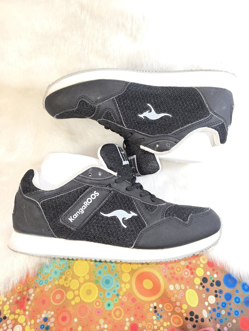 KangaROOS Women's Low-top Black & White Running Shoes